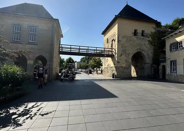 Boutique De La Ruine Готель *